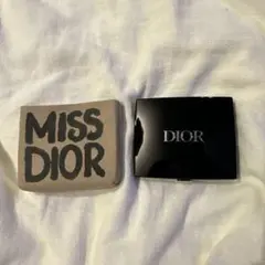 【Dior】サンク クルール 664 ワイルドベージュ　アイシャドウ パレットのサムネイル