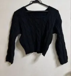 スクエアネック ケーブルニット