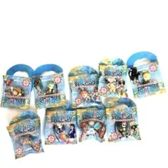 セブンイレブン限定 ワンピース ワールドコレクタブルフィギュアミニストラップ9種