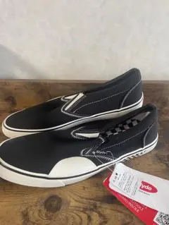 Item thumbnail for item c0f421b1-6e40-482e-84f0-30cc43c66d3e