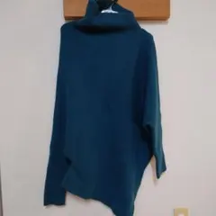 ara・ara（アラアラ）　アシンメトリー ハイネックニット ターコイズブルー