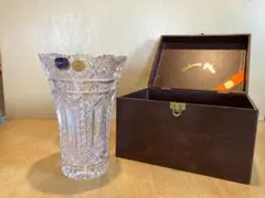 花瓶　未使用　ガラス製　ボヘミアクリスタル　レア