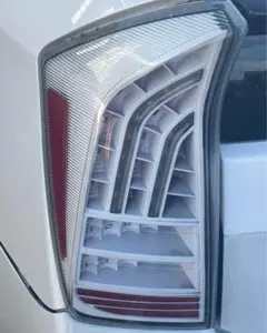 希少モデリスタプリウス ZVW 30 テール レンズ カバー パールホワイト