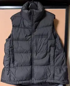 ユニクロ × +J コラボのメンズダウンベスト ブラウン系　Lサイズ