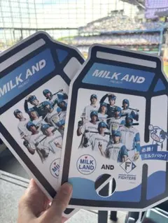 北海道日本ハムファイターズ MILK LAND うちわ　2枚セットのサムネイル