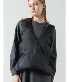 mizuiroind Vネック ダウンベスト