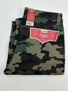 Levi's リーバイス　カモ柄　カーゴショーツ　迷彩　タグ付き未使用品のサムネイル