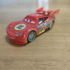 カーズ　ドラゴン　ライトニング　マックィーン Amazon.co.jp: ミニカー ディズニー カーズ ドラゴン