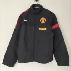 Nike フルジッパージャケット 黒/レッド　140cmウィンドブレーカー