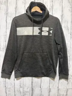 カーキ パーカー