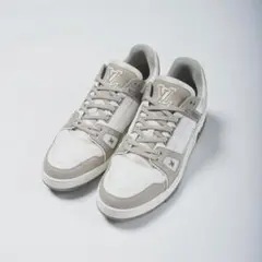 Item thumbnail for item 2c175a6c-7fd7-4b09-ab77-a6358472d787