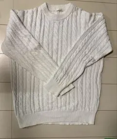 GU ホワイト ケーブルニット クルーネックセーター