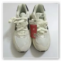 New Balance 5740 ホワイト/ネイビー　28㎝