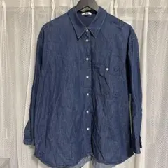 ユニクロU 長袖シャツ