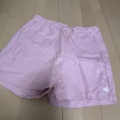 Nike ピンク ショートパンツ
