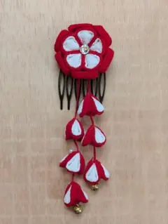 つまみ細工　髪飾り　花デザイン