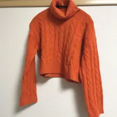 オレンジ ケーブル編み タートルネックセーター M