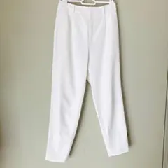 ロートレアモン　テーパードパンツ　ホワイト　白のサムネイル