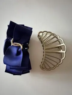 リボン付きヘアクリップとシェル型ヘアクリップのセット