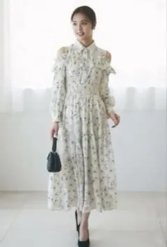 トッコクローゼット　フリルオープンショルダーアシメティアードワンピース