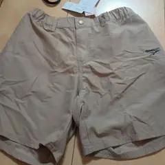 Reebok ベージュ ショートパンツ Mサイズ　水陸両用