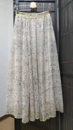 GOA　ロングスカートベージュ系花柄ロングスカート 約100cmのサムネイル