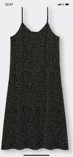 GU ドットプリントサテンキャミソールワンピース