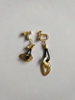 ゴールド フック式イヤリング