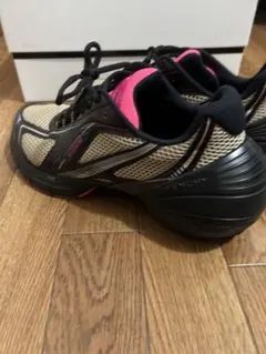GIVENCHY スニーカーのサムネイル