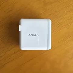 ANKER PowerPort 4 ホワイト 充電器のサムネイル