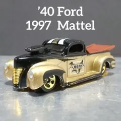 トラクターミニチュアフォード 876 4Wd 金メッキ サイン入り64/1 