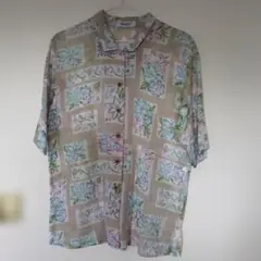 ブラウス