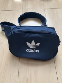adidas ネイビー ウエストバッグ