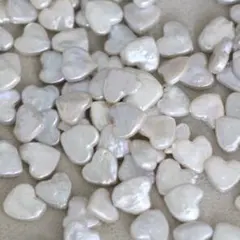 淡水パール　バロック　ハート型　縦穴