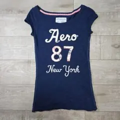 Aeropostale アップリケと刺繍のTシャツ ネイビー Sのサムネイル