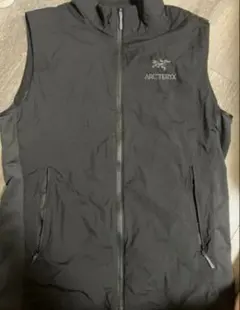 2026年最新】arc'teryx アークテリクス ベストの人気アイテム - メルカリ