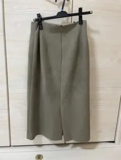NATURAL BEAUTY BASIC タイトスカート カーキ スエード風