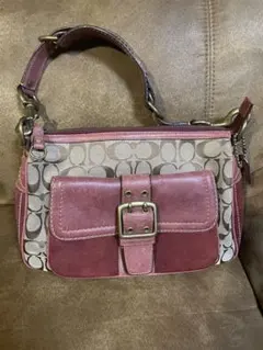 美品 COACH シグネチャー SOHO ワンショルダー Y2K 7061 - メルカリ