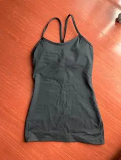 新品同様 ルルレモン　Yタンク　POWER　TANK　２