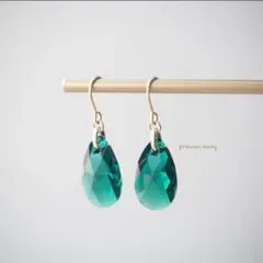 再販❤️エメラルド♡16mm雫ピアス
