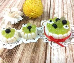 ミニチュアフード☆　グレープシャルロットセット　ハンドメイド　ミニチュアスイーツ