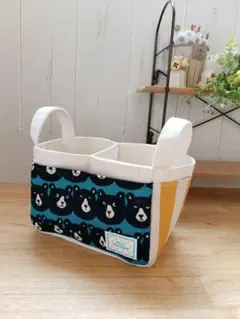 8ポケットの小物入れ くま