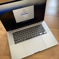 美品】MacBook Pro 16インチ 2019 本体 充電148回 上位機 - メルカリ