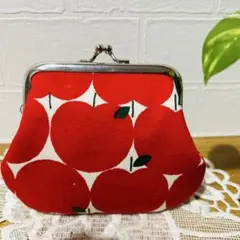 ハンドメイドがま口ポーチ☆りんご柄