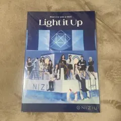 NiziU Live with U 2022 Light it Upパンフレット