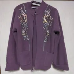 ニットカーディガン　花刺繍　　ウール　パープル　紫　軽い　羽織