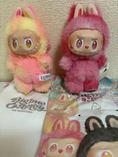 LABUBUぬいぐるみ2体セット LABUBUぬいぐるみ 2体セット - メルカリ