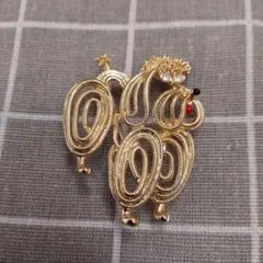 トイプードル、プードル、犬、ブローチ、アクセサリー、装飾品、金色