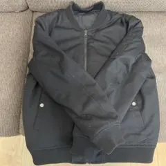 ブラック MA-1 フライトジャケット 中綿入り