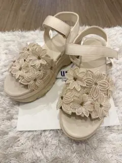 RANDA 厚底サンダルのサムネイル